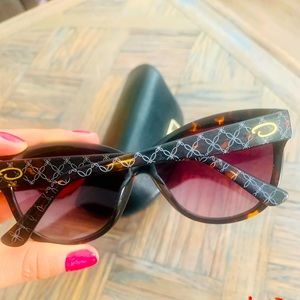 Oscar De La Renta Women Sunglasses